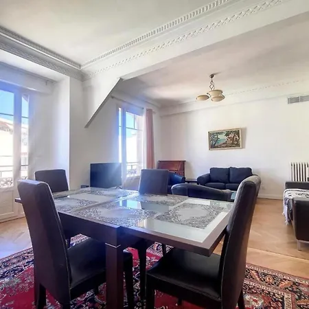 Bright Air-conditioned Flat In The Centre Lejlighed Nice