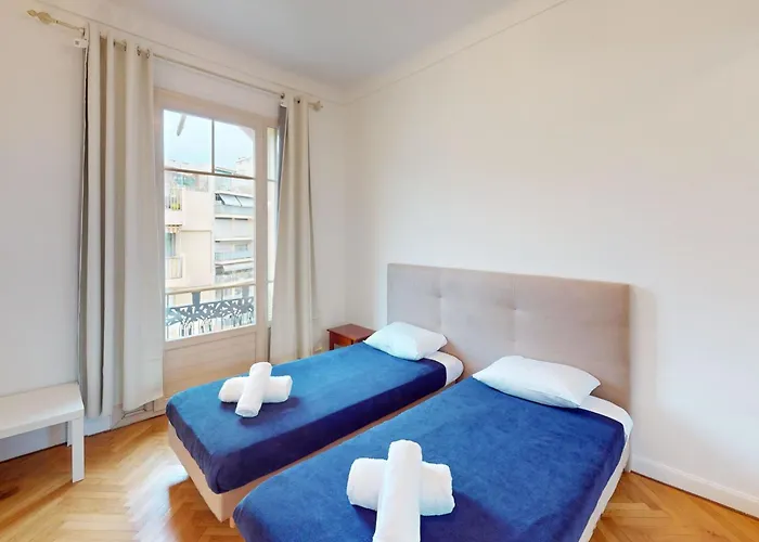 Bright Air-conditioned Flat In The Centre * 니스