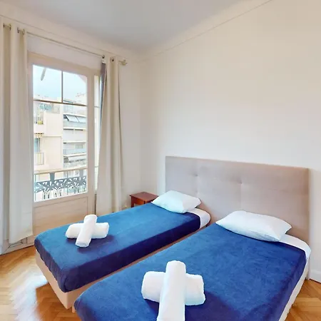 Bright Air-conditioned Flat In The Centre * Nice
