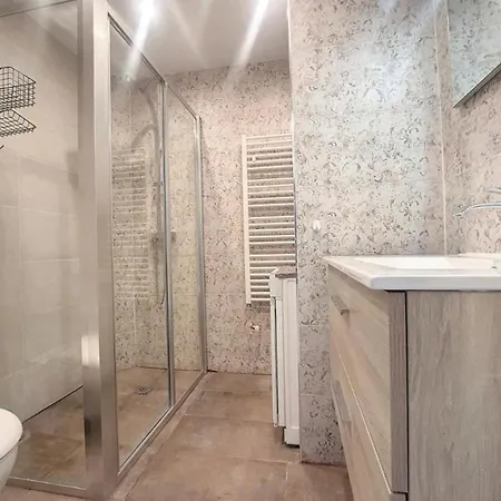 Bright Air-conditioned Flat In The Centre Nice
