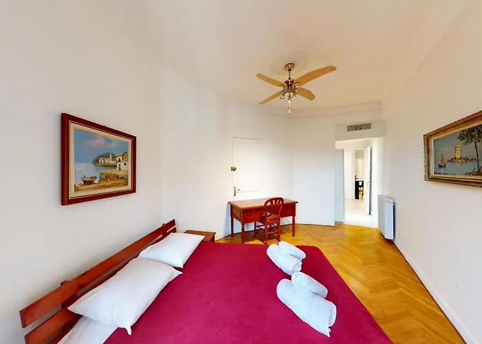 Bright Air-conditioned Flat In The Centre * Nice